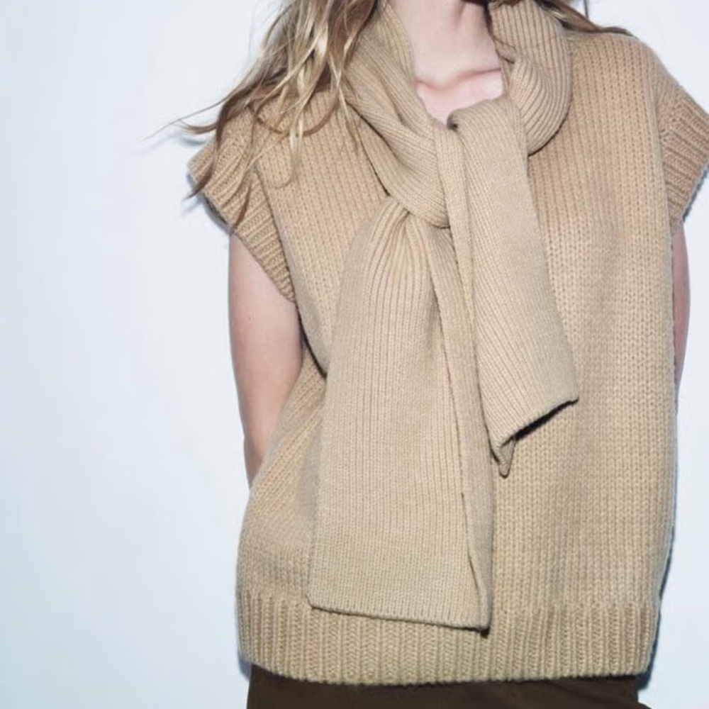 Zara KNIT SWEATER VEST WITH SCARF